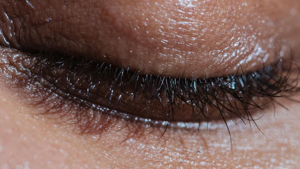 close-up-eye-eyelid